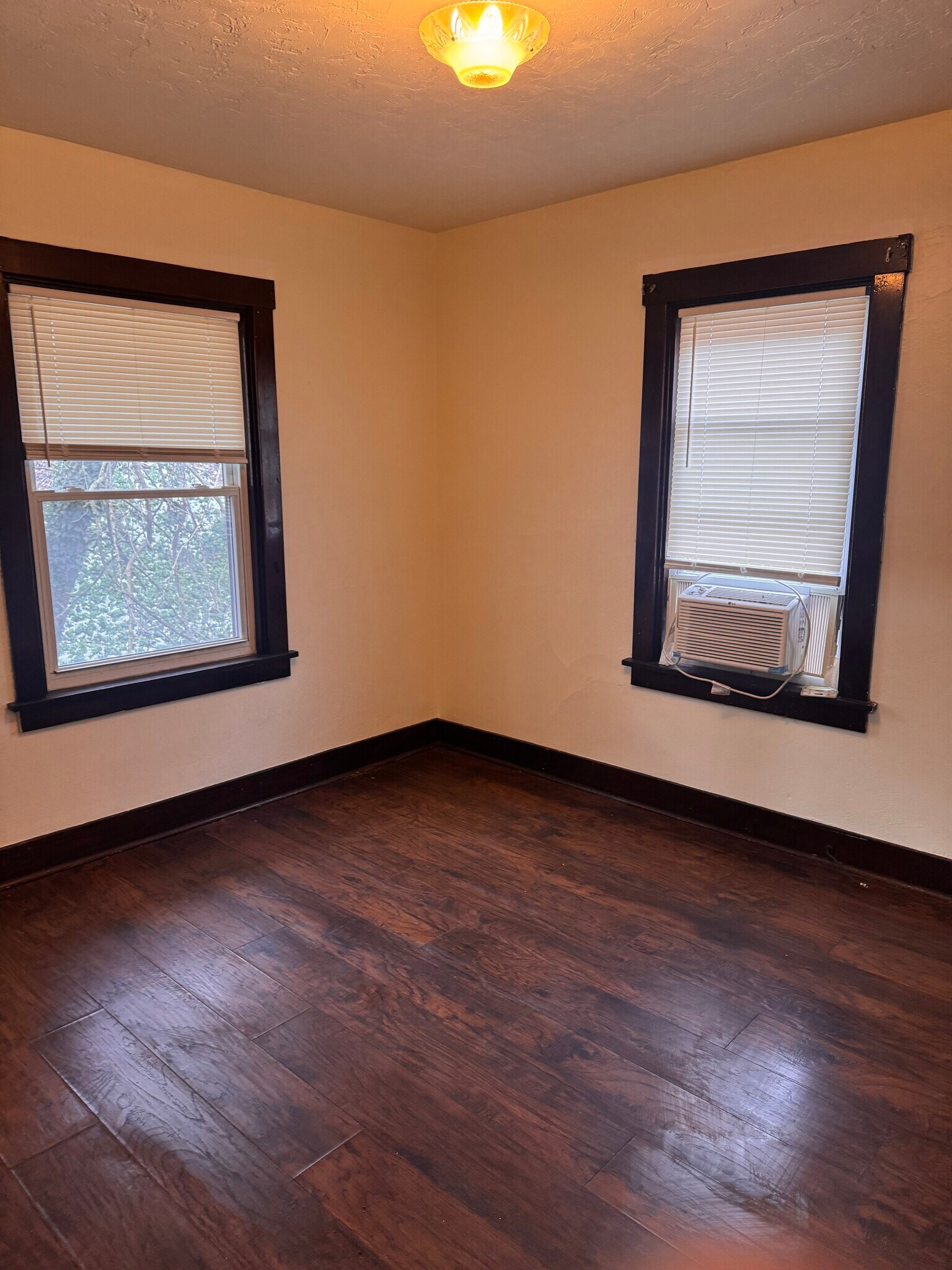 Building Photo - 727 Maytide St