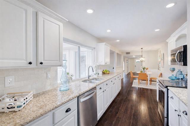 Building Photo - 1208 Crestwood Ct