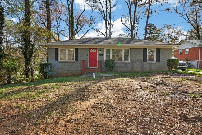 Building Photo - 586 Oakside Dr SW