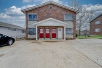 Building Photo - Pet Friendly Renovated Two Bedroom