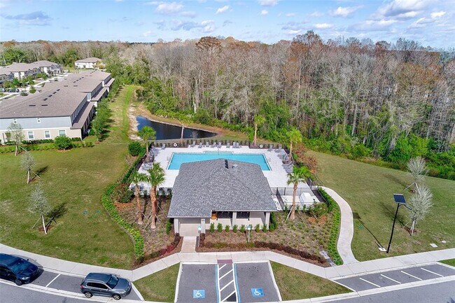 Building Photo - 11130 Crescent Deer Dr