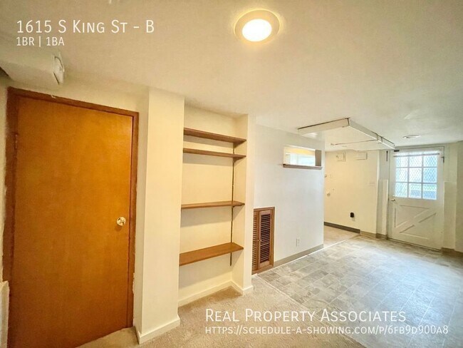 Building Photo - 1615 S King St