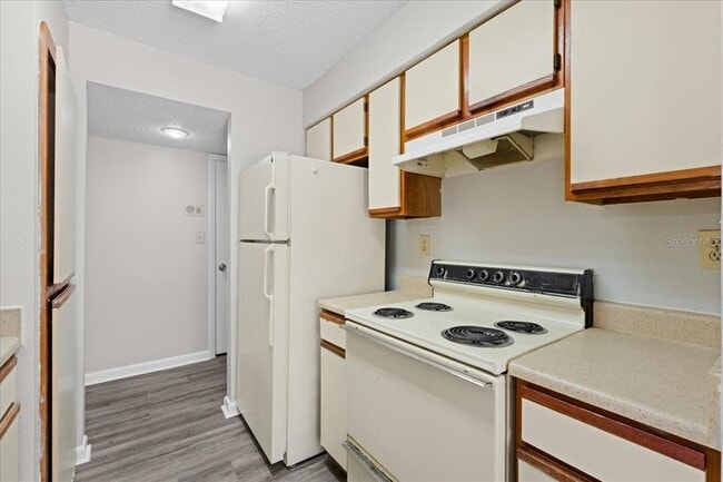 Building Photo - 8641 Fancy Finch Dr