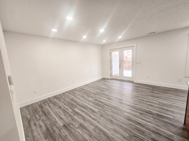 Building Photo - 122 Ivy Trce