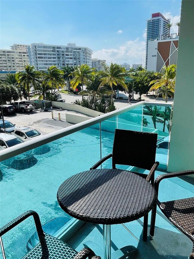 Building Photo - 4001 S Ocean Dr