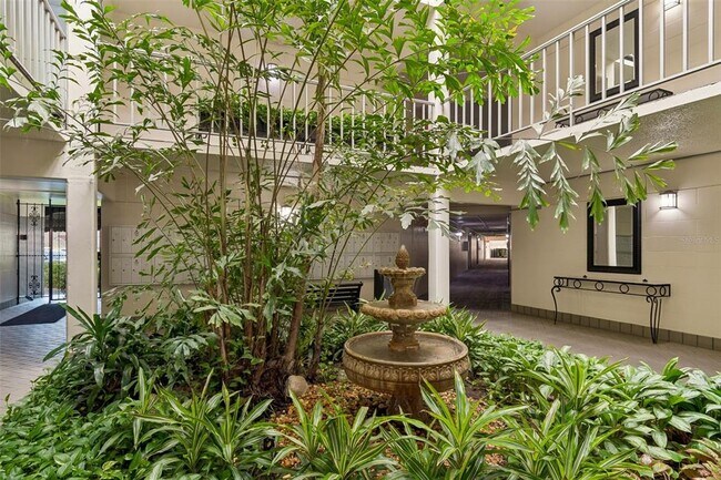 Building Photo - 3325 Bayshore Blvd