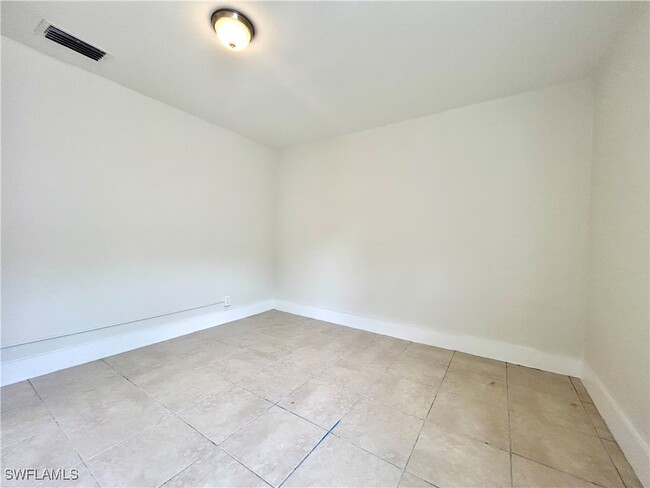 Building Photo - 1416 Lura Ave