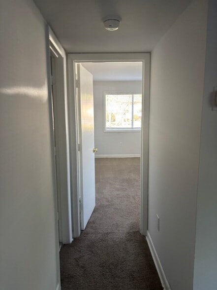 Building Photo - 812 Brook Hill Rd