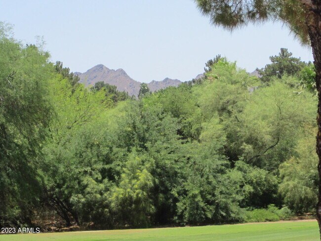 Building Photo - 12212 N Paradise Village Pkwy W