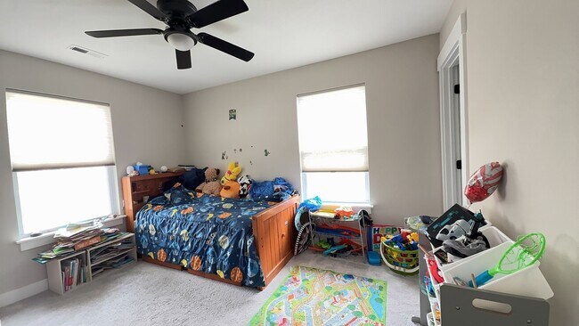 Building Photo - Modern 4-Bedroom Virginia Beach Home Near Town Center!