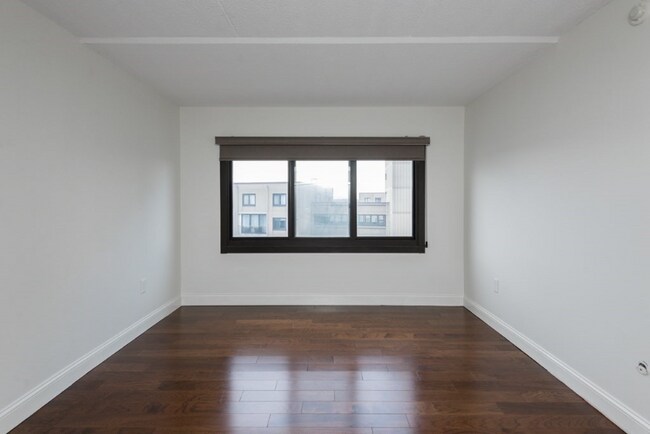 Building Photo - 73 Broad Reach