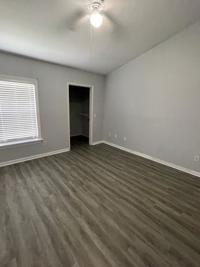 Building Photo - COMING OCTOBER! Courtney Landings - Highly...