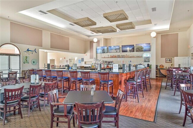 Building Photo - 3832 Sabal Springs Blvd