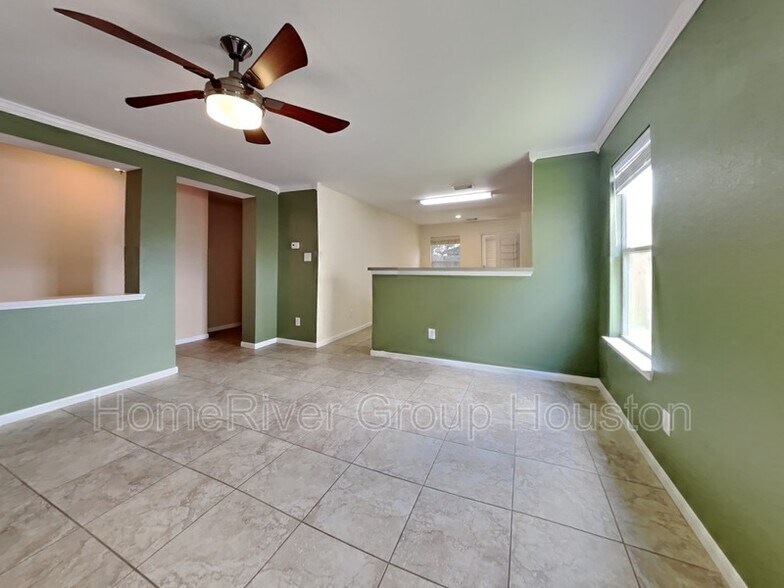 Building Photo - 3602 Avalon Castle Dr