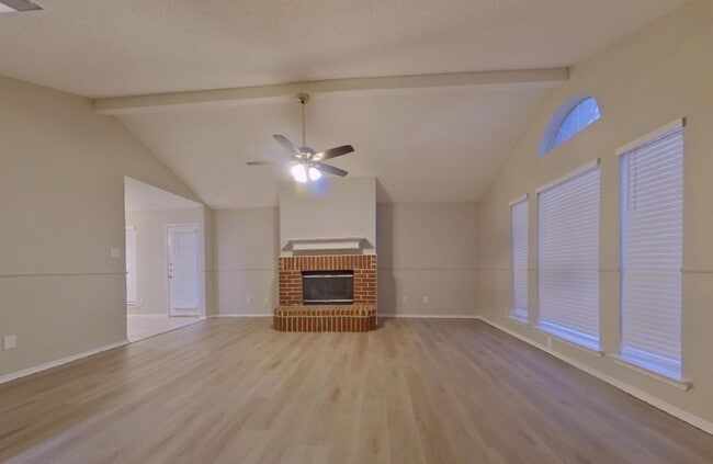 Building Photo - Designed for Living Well: Stunning 3-Bedroom Family Home