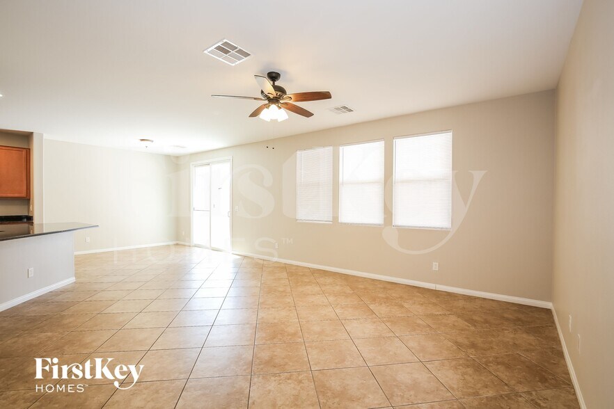 Building Photo - 6217 Escapa Ct