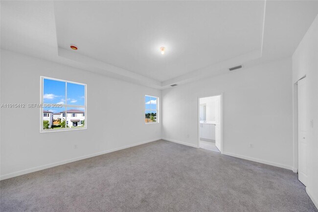 Building Photo - 2448 SE 27th Terrace