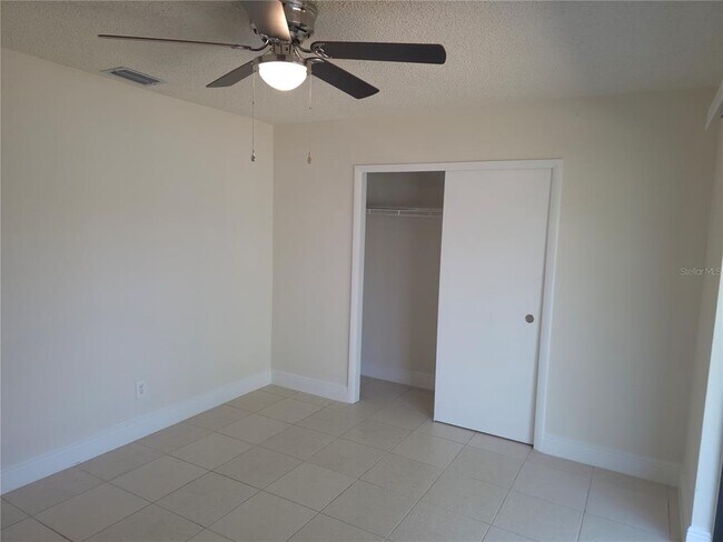 Building Photo - 10410 N Ojus Dr