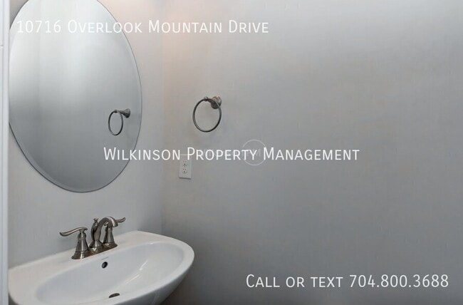 Building Photo - 10716 Overlook Mountain Dr