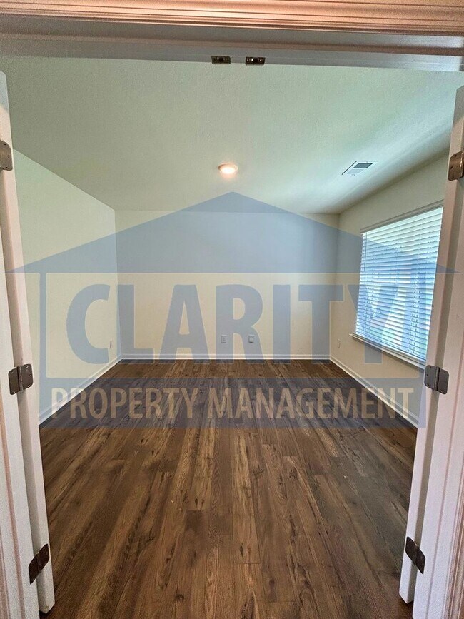 Building Photo - 1471 Housley Dr