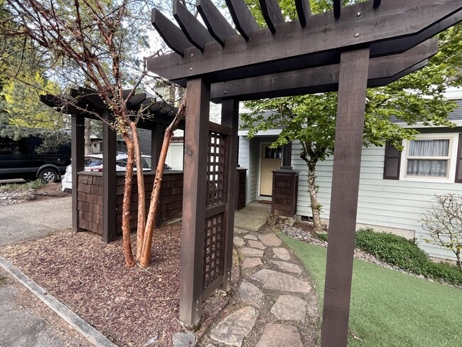 Building Photo - 243 S Palatine Hill Rd