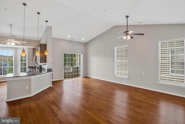 Building Photo - 502 Mathias Hammond Way