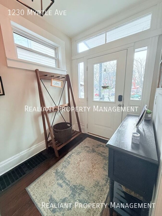 Building Photo - 1230 Myrtle Ave