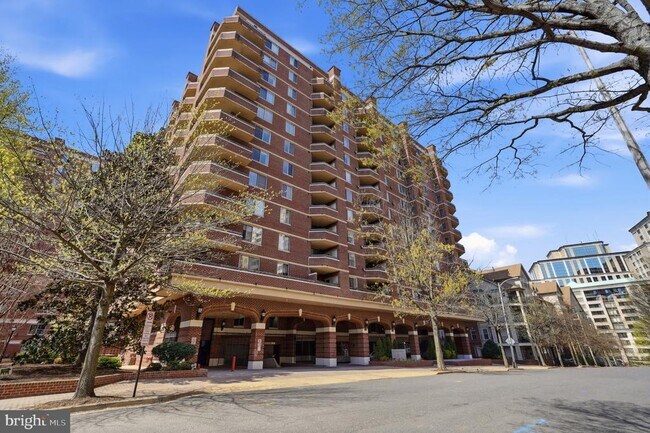 Building Photo - 1276 N Wayne St