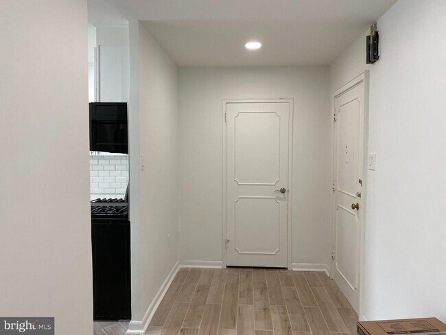 Building Photo - 7121 Park Heights Ave