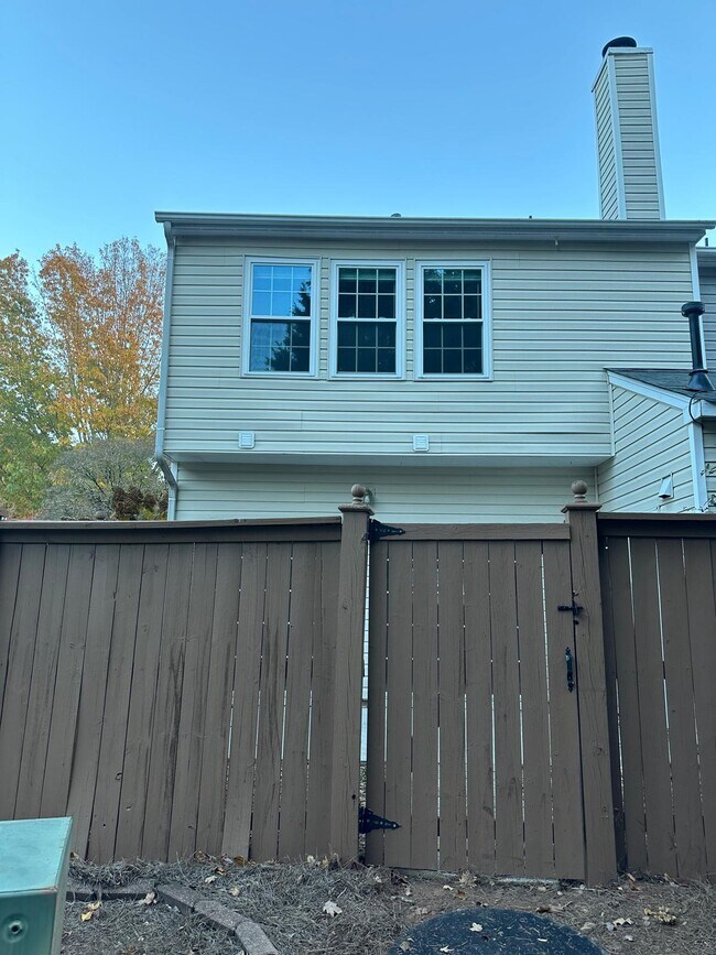 Building Photo - 4645 Valais Ct