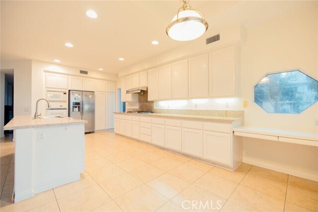 Building Photo - 3533 Brighton Pl