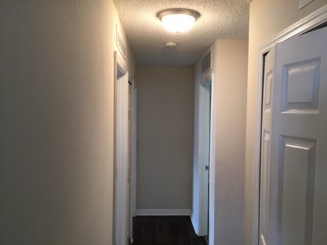 Building Photo - 6637 Gentle Oaks Dr E
