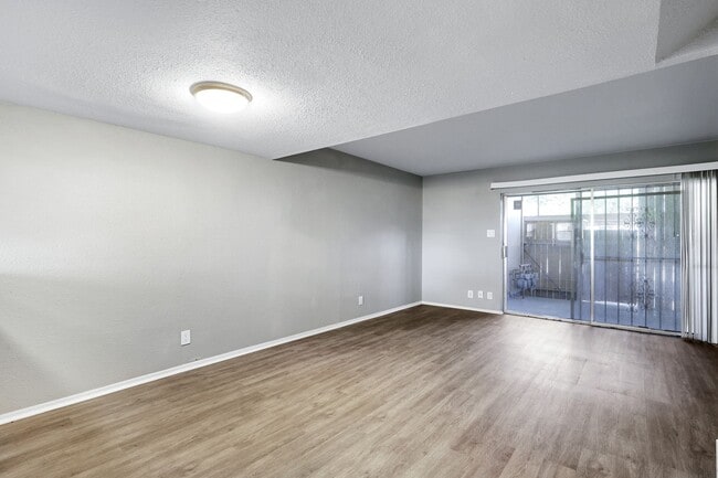 Building Photo - 11003 Mt Boracho Dr