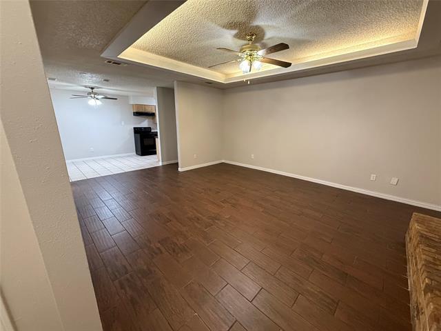 Building Photo - 3008 Townbluff Dr