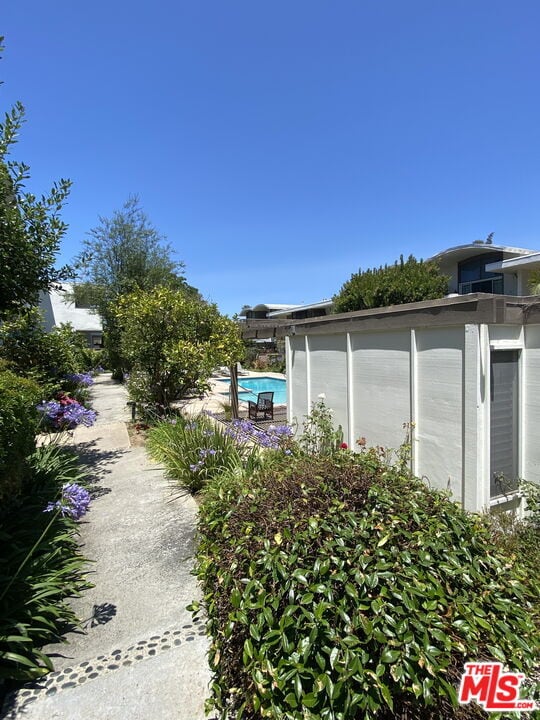 Building Photo - 4760 La Villa Marina