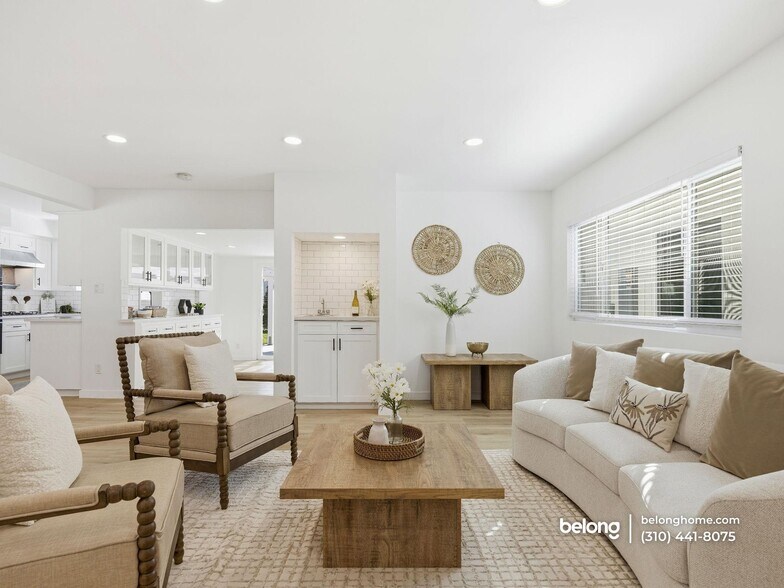 Building Photo - 8446 Penfield Ave