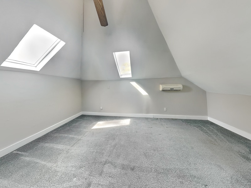 Building Photo - 595 Boulevard SE