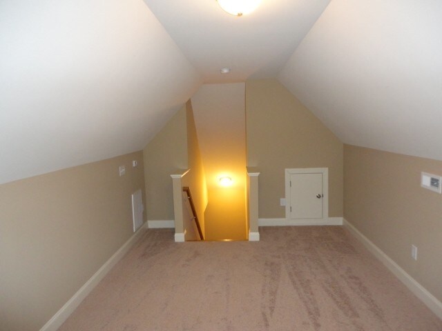 Building Photo - 166 Sequoia Dr