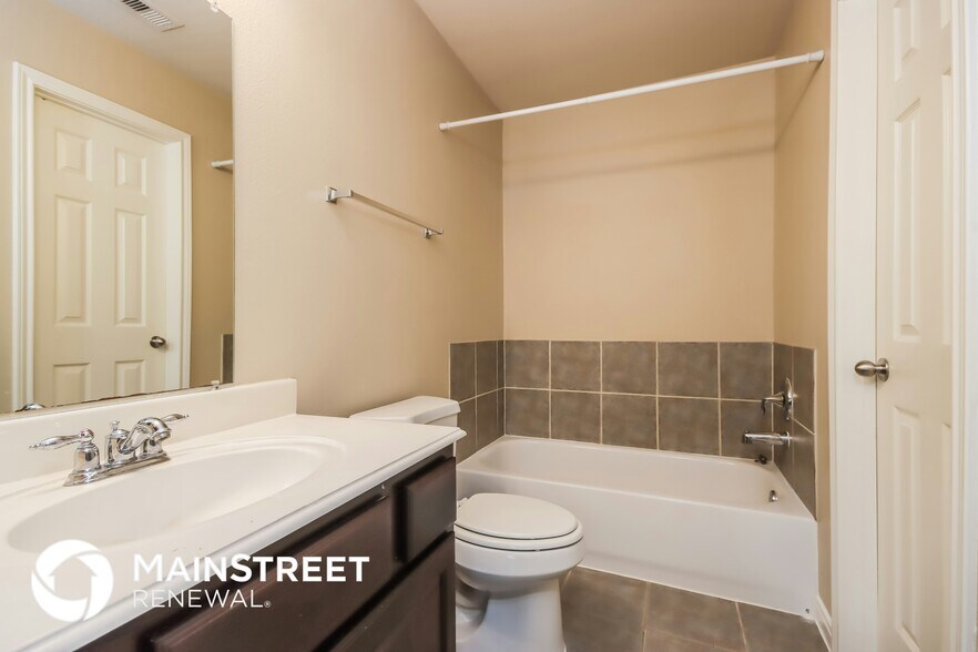 Building Photo - 308 Broken Pine Ct