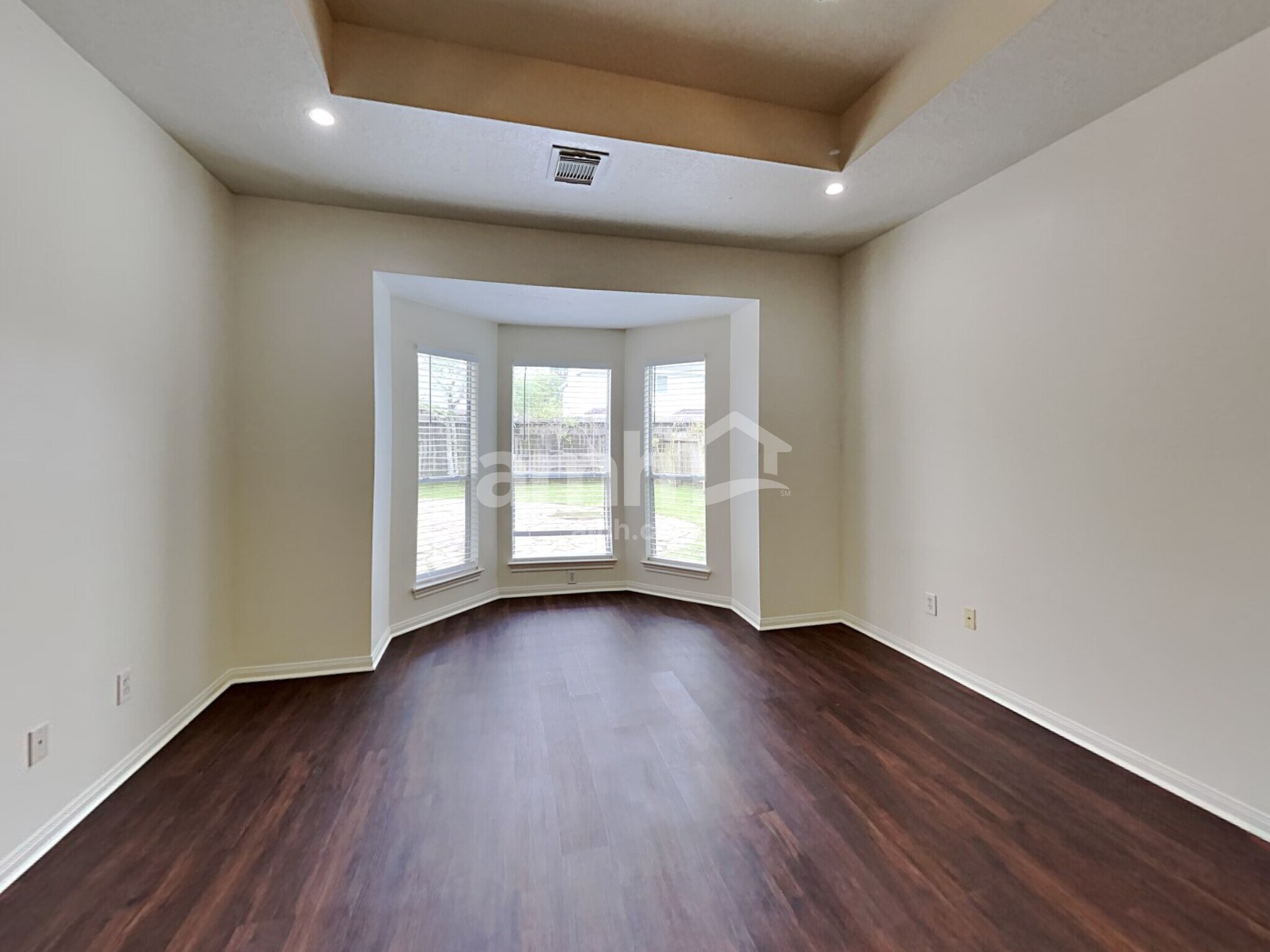 Building Photo - 534 Starkstone Ct