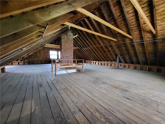 Building Photo - 50 Montcalm St