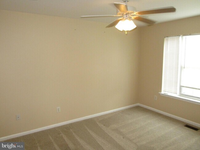 Building Photo - 20 Doolin Bay Dr