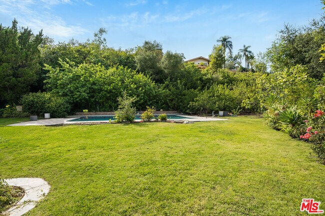 Building Photo - 3643 Ballina Canyon Rd