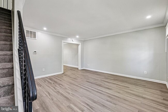 Building Photo - 2905 Wren Ct