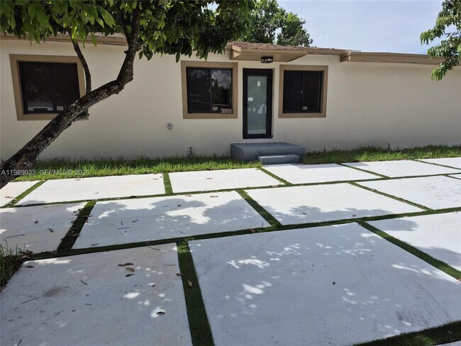 Building Photo - 270 NW 147th St