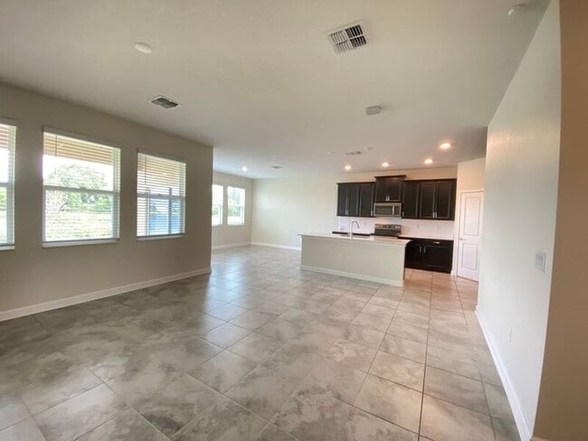 Building Photo - 4442 Seven Canyons Dr