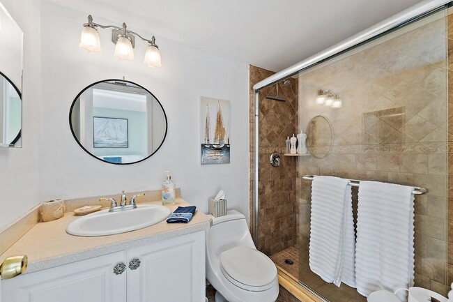 Building Photo - 1605 S US Hwy 1