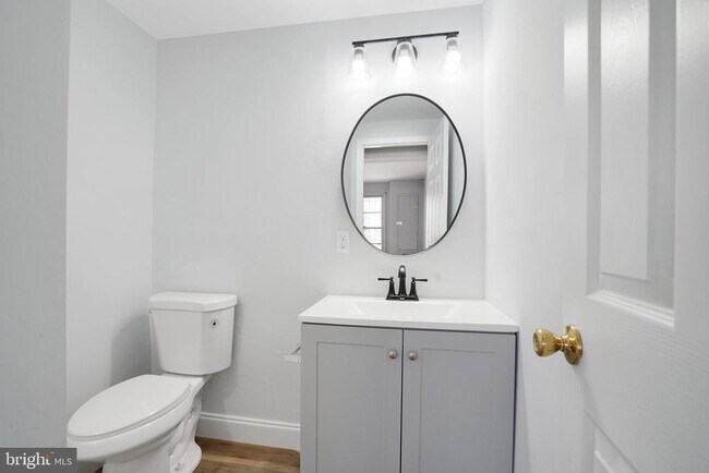 Building Photo - 12346 Woodlawn Ct