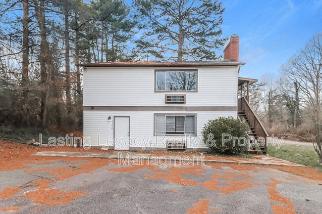 Primary Photo - 2327 15th St NE