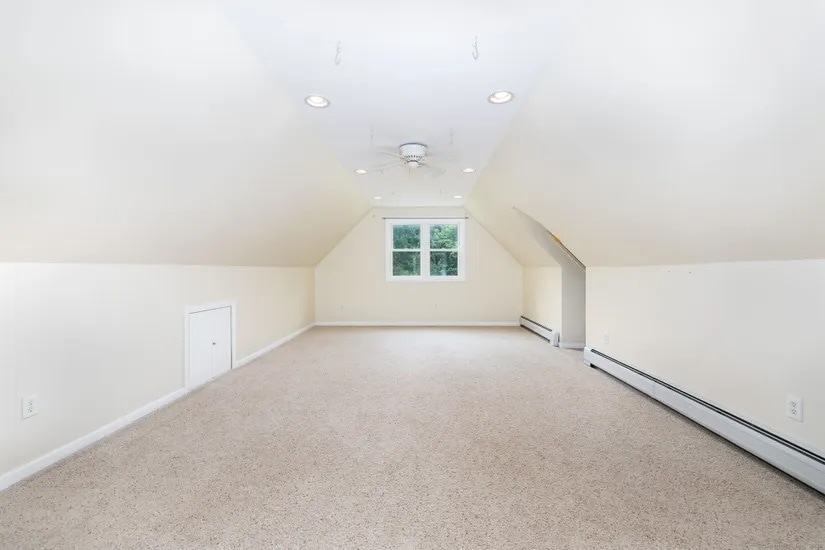 Building Photo - 5 Ravine St